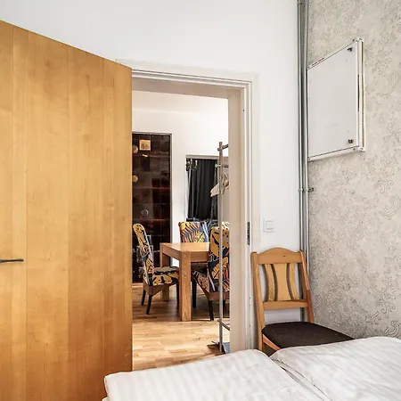 Center 2 Bed Flat With Free Parking Tallin