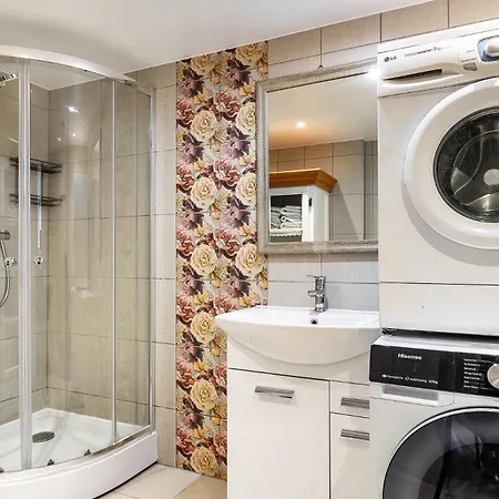Apartamento Center 2 Bed Flat With Free Parking Tallin