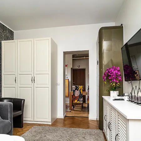 Center 2 Bed Flat With Free Parking Apartman *
